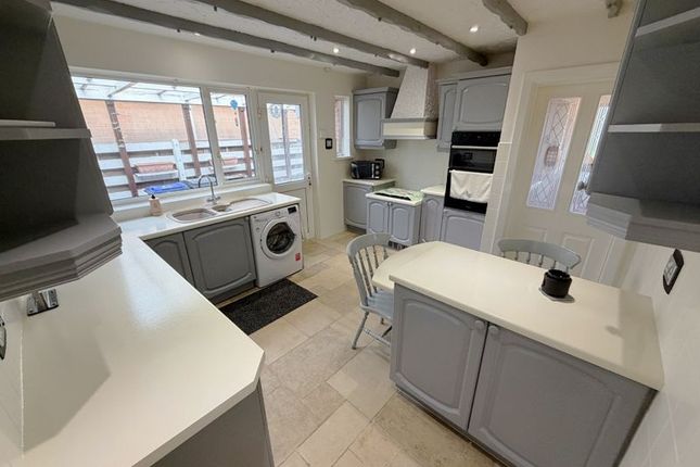 49, Snowshill Crescent, Thornton Cleveleys photo 2