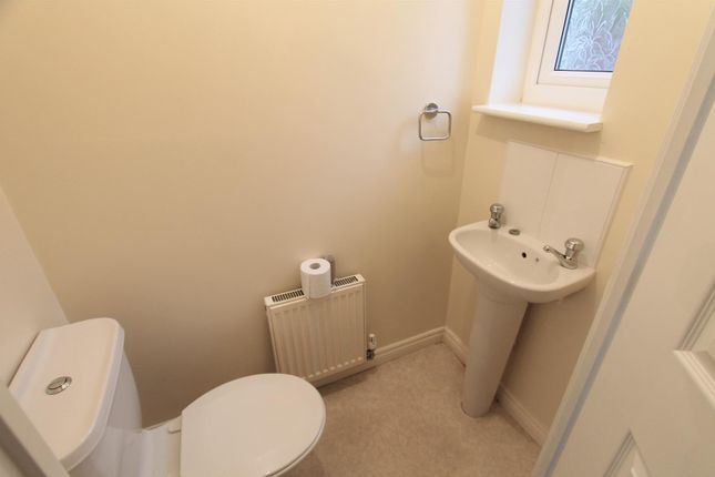 5, Ravenna Close, Barnsley photo 5