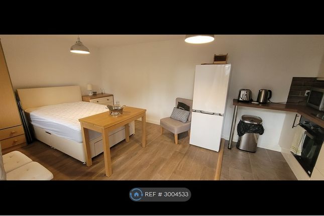 Woodland Drive, Hove photo 2