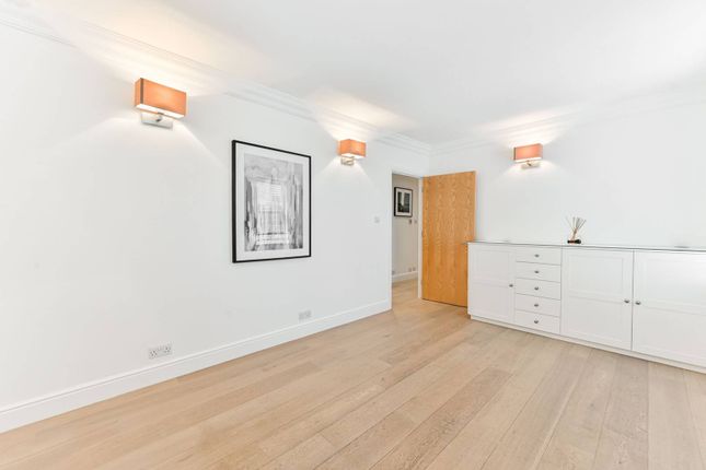Thumbnail Flat for sale in Vincent Square, Westminster, London