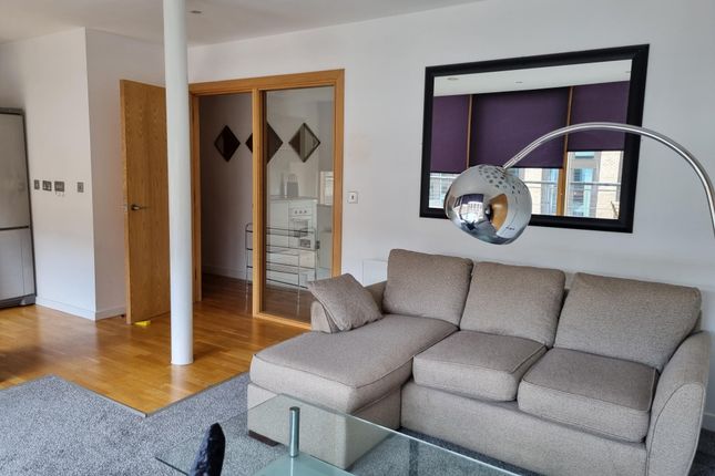 Flat to rent in Quayside Lofts, Newcastle Upon Tyne