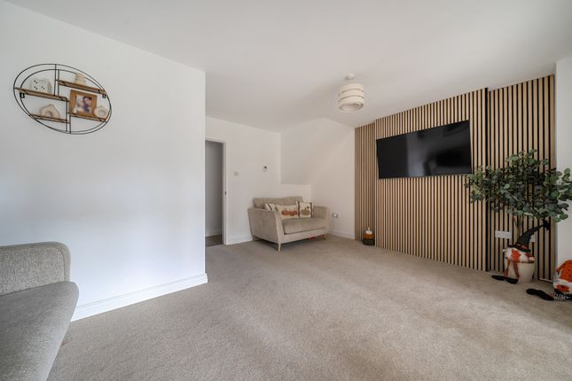 15, Turnberry, Bristol photo 3