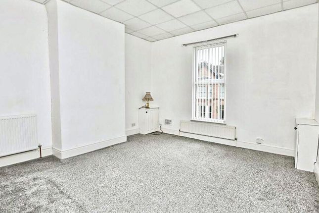 Flat 3, 14, Molineux Avenue, Liverpool photo 2