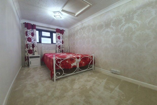 Room to rent in 6 Leafield Rise, Milton Keynes