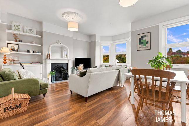 190a, Hoppers Road, London photo 3
