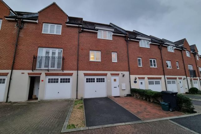 Thumbnail Town house to rent in Abingdon, Oxfordshire