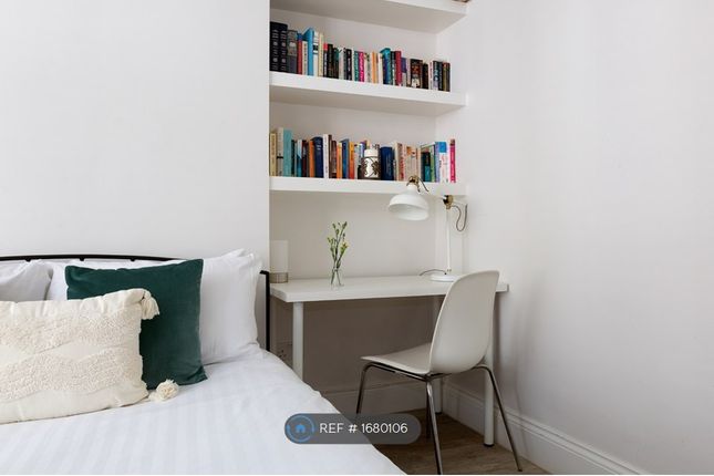 Terraced house to rent in Tadmor Street, London