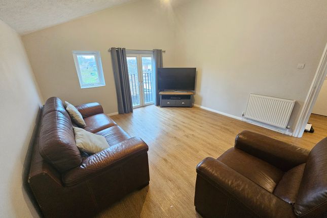 37, Arundel Green, AYLESBURY photo 3