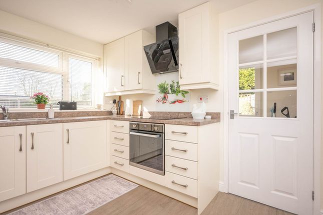 12, Gables Avenue, Norwich photo 2