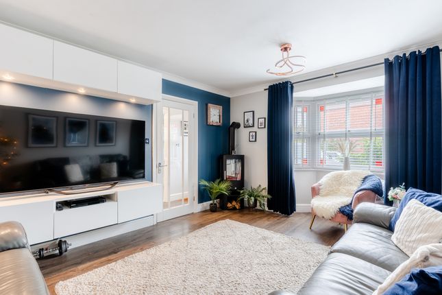 4 Tarragon Place, Bristol photo 4