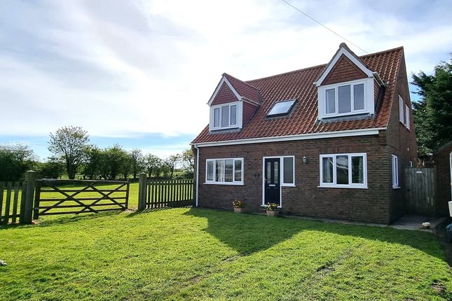 Detached house to rent in Grange Close, Lebberston, Scarborough