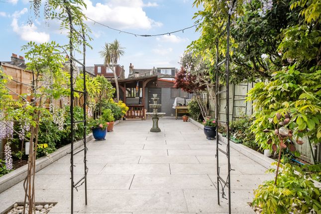 96, Cranston Road, London photo 4