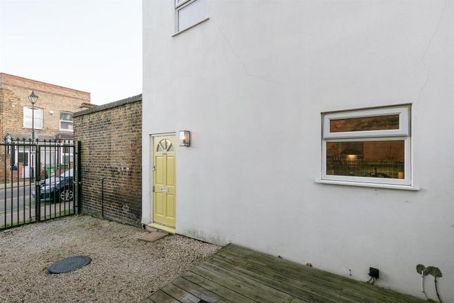 End terrace house for sale in Hollydale Road, Nunhead, London, London