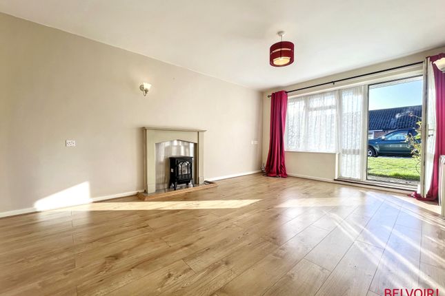 11, Selkirk Gardens, Cheltenham photo 2