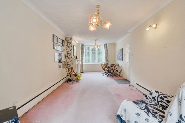 72, Temple Road, Greater Manchester photo 4