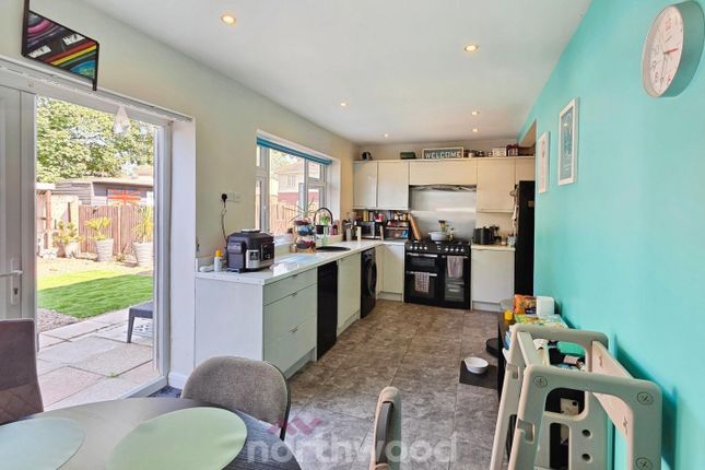 17, Evelyn Avenue, Doncaster photo 3