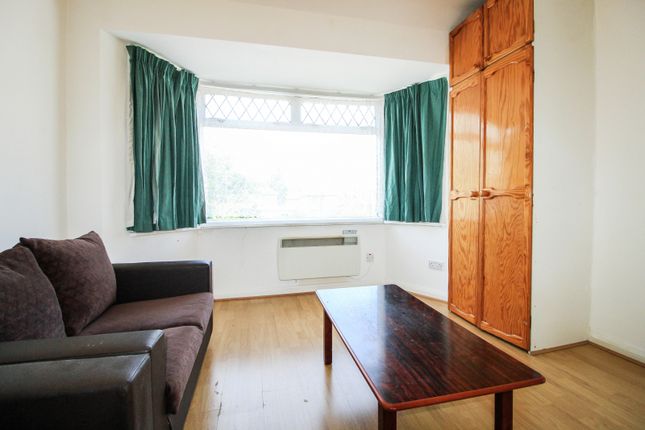 Thumbnail Flat to rent in Peareswood Gardens, Stanmore