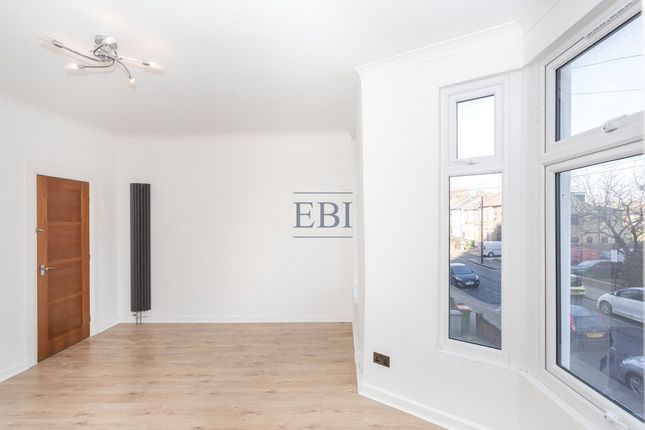 25B, Carnarvon Road, London photo 4