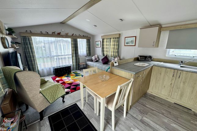 14, Balmoral, Manor Park, Manor Road, Hunstanton photo 4