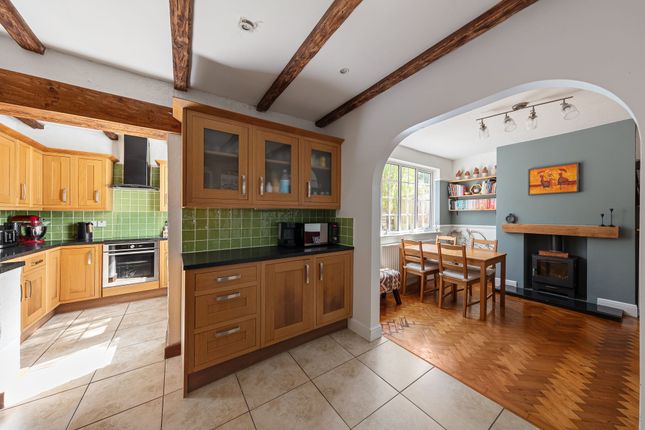 25 Cliff End, Purley photo 4