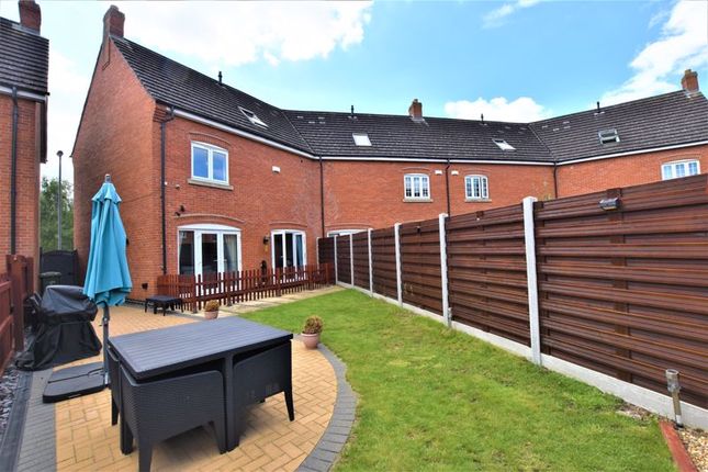 End terrace house for sale in Carnoustie Drive, Lincoln