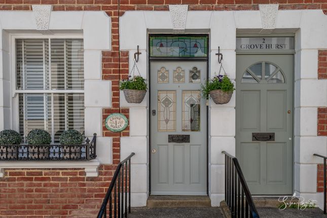 1 Grove Hurst Marlborough Road, Ventnor photo 3