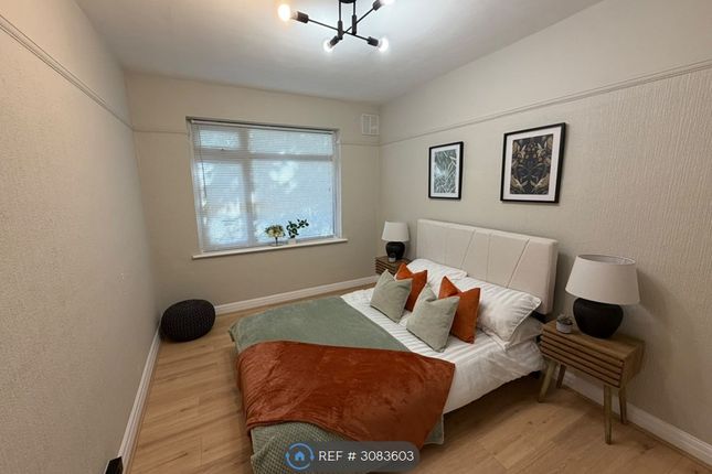 Woodford Green photo 5