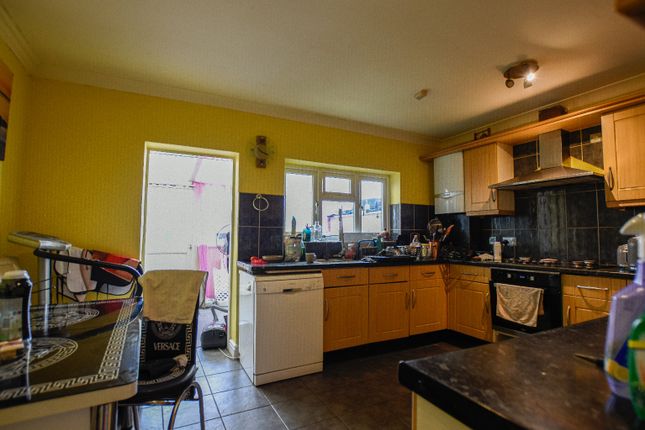 Terraced house for sale in Hampton Crescent, Gravesend, Kent