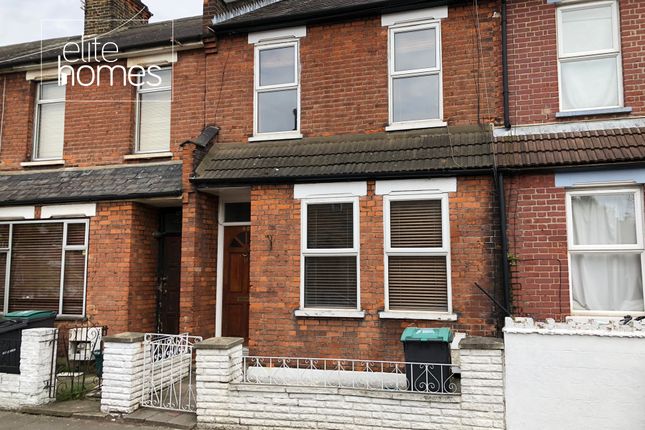 Thumbnail Terraced house to rent in Hanbury Road, London