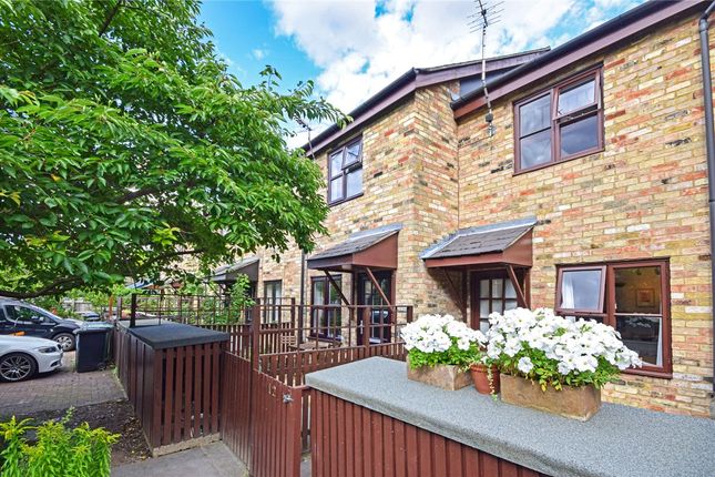 Thumbnail Terraced house for sale in Kerridge Close, Cambridge