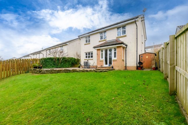 10 Woodlark Grove, Greenock photo 4