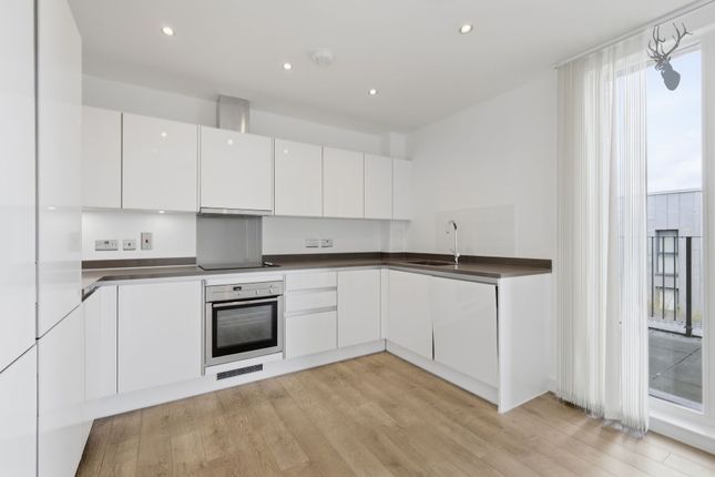 Flat 701 Gunnel Court, 25 Bolinder Way, London, London photo 4