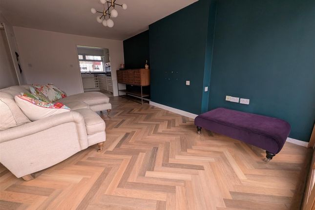 69, Woodlands Way, Darlington photo 5