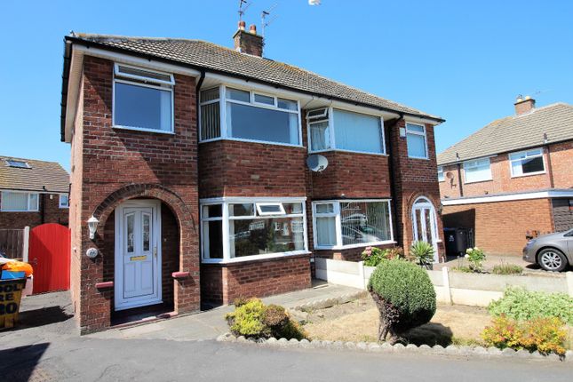 3-bed house on 22, Highcroft Avenue, Blackpool, £925/mo