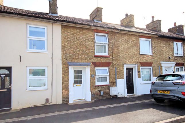 Thumbnail Terraced house for sale in Luton Road, Toddington, Dunstable