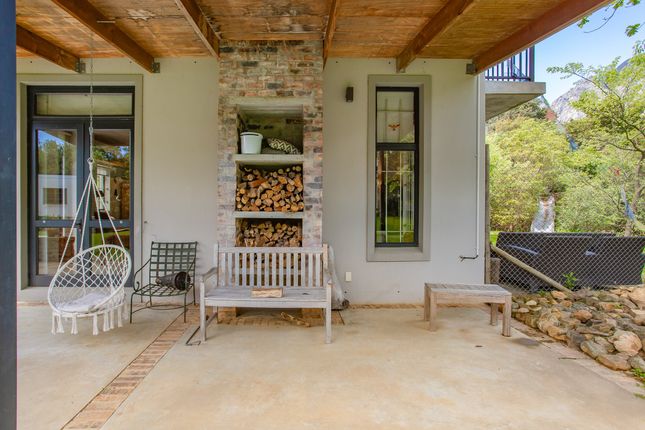 Country house for sale in Boutique Wine Estate, Franschhoek, Western Cape, 7690