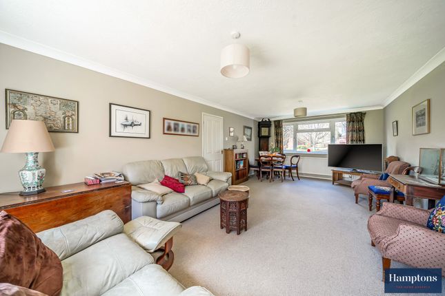 16, Cranford Drive, Holybourne photo 3