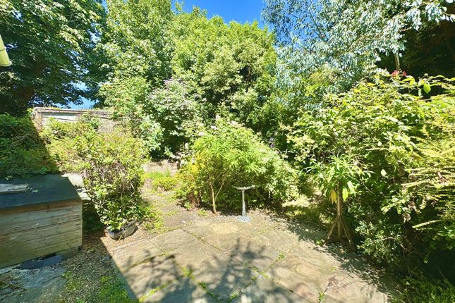 2b, Dudley Road, Hastings photo 2