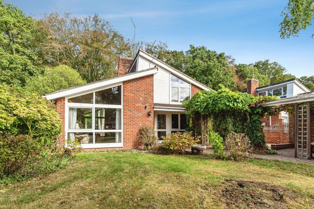 4-bed bungalow on 8, Conifer Close, Tadley, £550,000