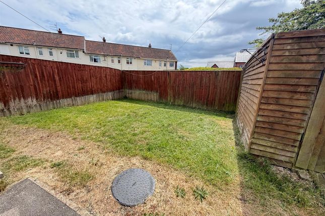 9 Wesley Court, Eastway, Scarborough photo 4