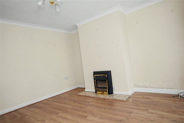 4, Hollingthorpe Road, Wakefield photo 4