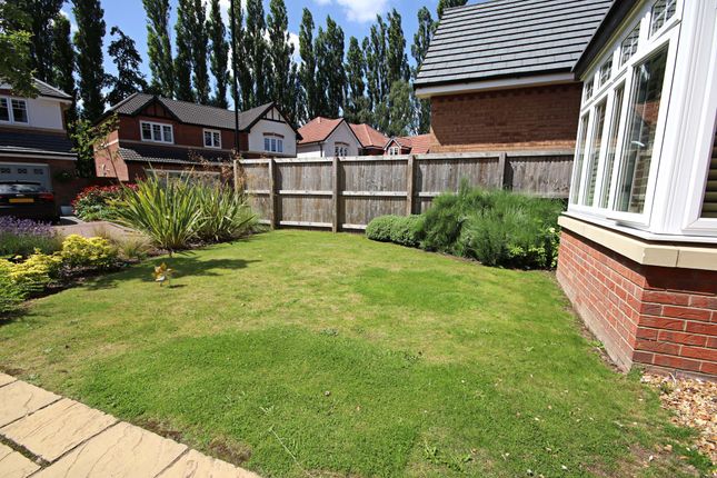 Detached house to rent in Parkstone Place, South Anston