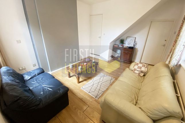 Clarendon Park Road, Leicester photo 2