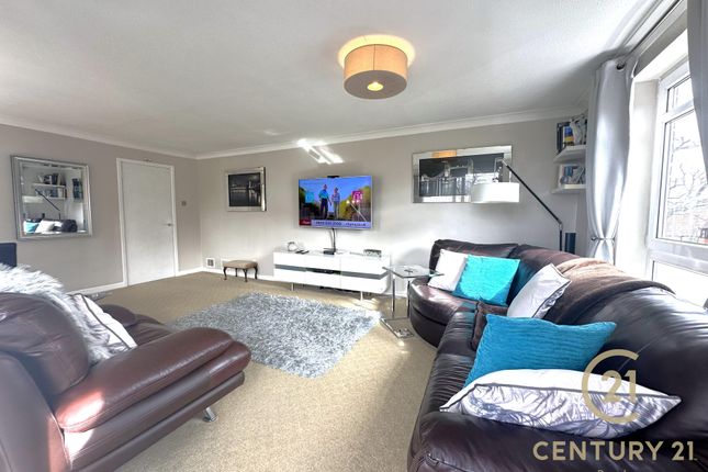 Flat for sale in Manor Park Road, Sutton
