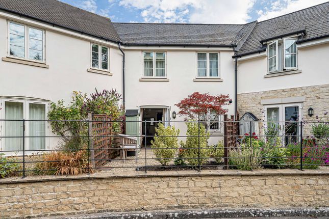 2-bed house on 16, Millbrook Walk, Inchbrook, £340,000