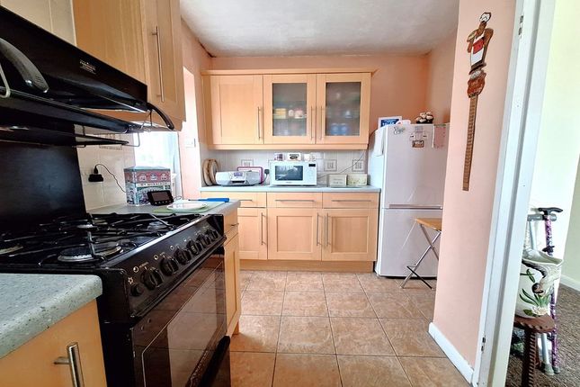 17, Orchard Close, Weston-Super-Mare photo 4