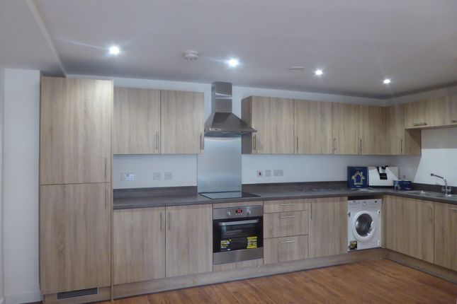 6, Flat 3, Oscar Wilde Road, Reading photo 3