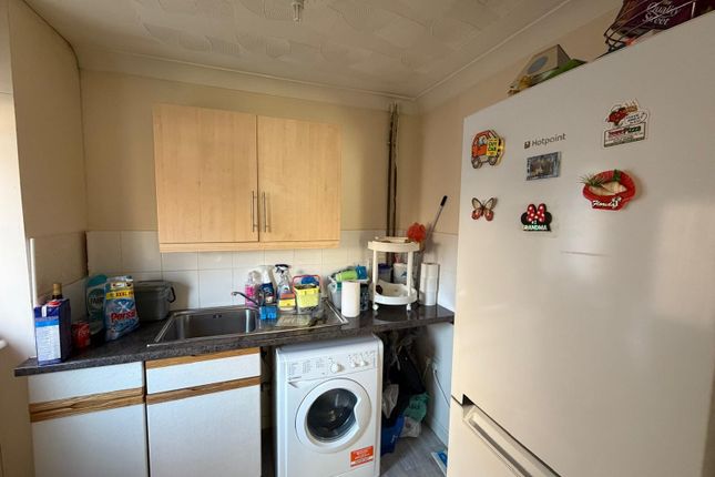 17, Danes Close, PETERBOROUGH photo 3