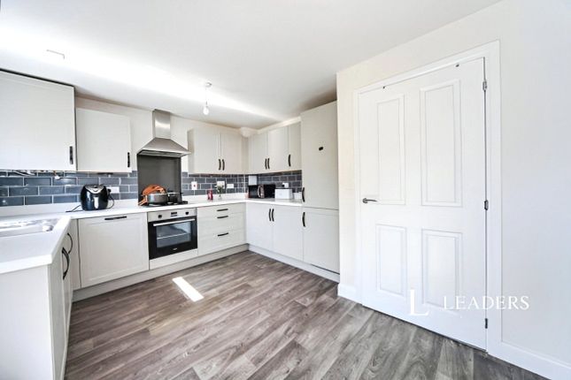 16, Box Crescent, Dunstable photo 4