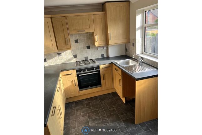 Sparrow Hall Drive, Darlington photo 3